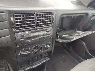 Veículo de Sucata seat ibiza ii (6k1) 1.4 i do ano 1994 alimentado 0