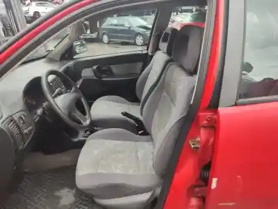 Veículo de Sucata seat ibiza ii (6k1) 1.4 i do ano 1994 alimentado 0