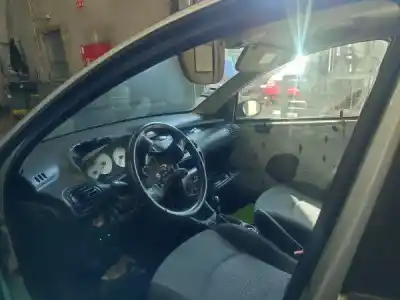 Veículo de Sucata peugeot 206 (2a/c) 1.1 gasolina 5p do ano 2003 alimentado hfx (tu1jp)