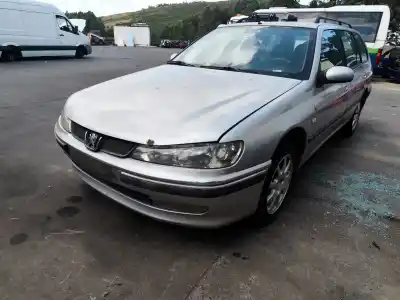 Véhicule à la ferraille PEUGEOT 406 BREAK (8E/F)  de l'année 2001 alimenté RHZ (DW10ATED)