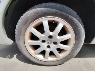 Véhicule à la ferraille peugeot 406 break (8e/f) 2.0 hdi 110 de l'année 2001 alimenté rhz (dw10ated)