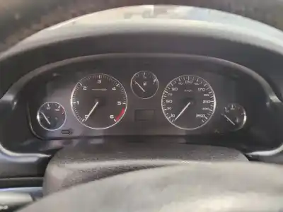 Véhicule à la ferraille peugeot 406 break (8e/f) 2.0 hdi 110 de l'année 2001 alimenté rhz (dw10ated)