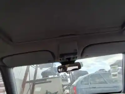 Véhicule à la ferraille peugeot 406 break (8e/f) 2.0 hdi 110 de l'année 2001 alimenté rhz (dw10ated)