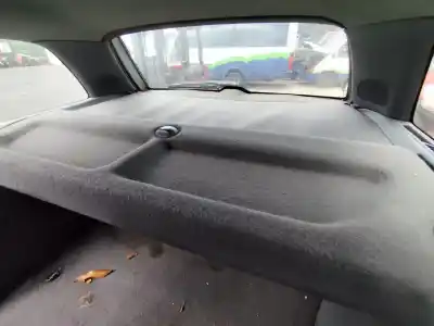 Véhicule à la ferraille peugeot 406 break (8e/f) 2.0 hdi 110 de l'année 2001 alimenté rhz (dw10ated)