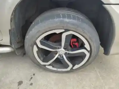 Veículo de Sucata kia carnival i (up) 2.9 td do ano 2000 alimentado j3