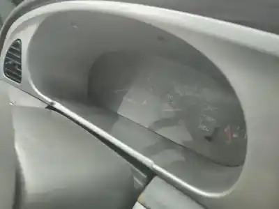 Veículo de Sucata kia carnival i (up) 2.9 td do ano 2000 alimentado j3