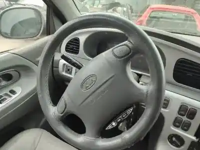 Veículo de Sucata kia carnival i (up) 2.9 td do ano 2000 alimentado j3