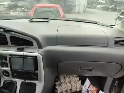 Veículo de Sucata kia carnival i (up) 2.9 td do ano 2000 alimentado j3