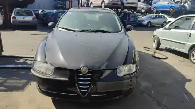 Véhicule à la ferraille ALFA ROMEO 147 (937_)  de l'année 2003 alimenté AR 32104
