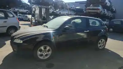 Veículo de Sucata alfa romeo 147 (937_) 1.6 16v t.spark (937.axa1a 937.axb1a 937.bxb1a) do ano 2003 alimentado ar 32104