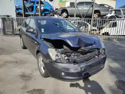 Véhicule à la ferraille kia ceed sw (ed) 1.4 de l'année 2008 alimenté g4fa