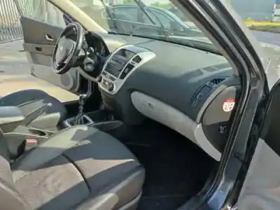 Véhicule à la ferraille kia ceed sw (ed) 1.4 de l'année 2008 alimenté g4fa