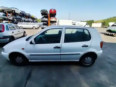 Здавання транспортного засобу volkswagen polo van furgoneta/hatchback (6n1) 1.0 року 1996 потужний aev