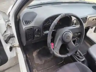 Здавання транспортного засобу volkswagen polo van furgoneta/hatchback (6n1) 1.0 року 1996 потужний aev