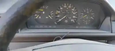 Hurda Aracı mercedes-benz três volumes (w124) 250 d (124.125) gasóleo 1995 4p yılın 1995 güçlü 