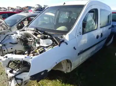 Veículo de Sucata OPEL COMBO 1.7 16V DTI CAT (Y 17 DT / LR6) do ano 2004 alimentado Y17DT