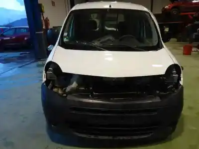 Veicolo di demolizione RENAULT KANGOO 1.5 dCi Diesel dell'anno 2009 alimentato K9KA800