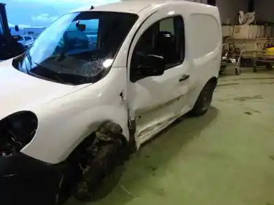 Veículo de Sucata renault kangoo 1.5 dci diesel do ano 2009 alimentado k9ka800