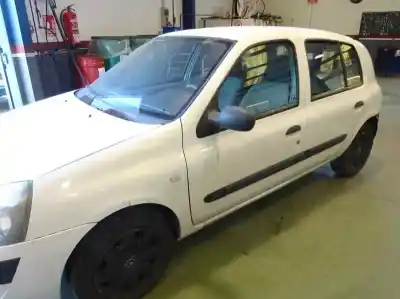 Vehicul casat renault clio ii fase ii (b/cb0) 1.5 dci diesel 65 cv / 48 kw al anului 2002 alimentat k9k a7