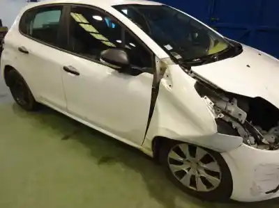 Veículo de Sucata peugeot 208 1.4 hdi fap do ano 2013 alimentado 8hr