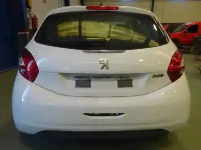 Veículo de Sucata peugeot 208 1.4 hdi fap do ano 2013 alimentado 8hr