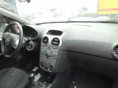 Veículo de Sucata opel corsa d 1.3 16v cdti do ano 2009 alimentado z13dtj