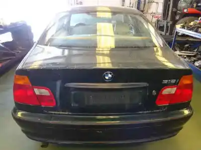 Veículo de Sucata bmw serie 3 berlina (e46) 318i do ano 1998 alimentado 19-4e-1