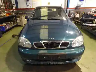 Véhicule à la ferraille DAEWOO LANOS 1.4 CAT de l'année 1998 alimenté A13SMS