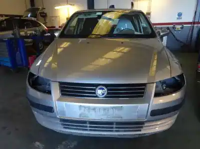 Veículo de Sucata FIAT STILO MULTI WAGON (192) 1.6 16V do ano 2002 alimentado 182B6000