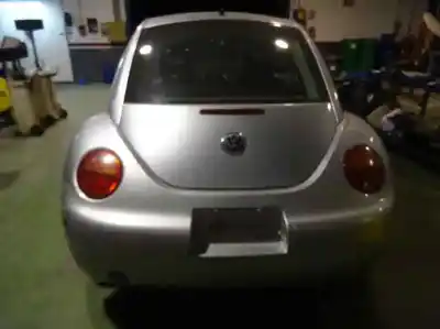 Veículo de Sucata volkswagen new beetle (9c1/1c1) 1.9 tdi do ano 2010 alimentado alh