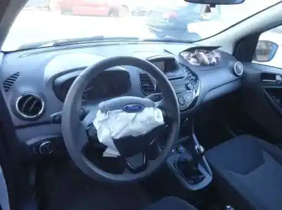 Здавання транспортного засобу ford ka+ black / white року 2017 потужний yskd