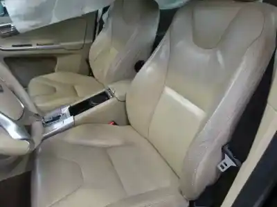 Veicolo di demolizione volvo xc60 2.4 d dell'anno 2011 alimentato d5244t10