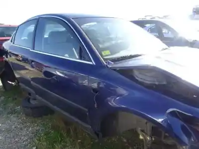 Veículo de Sucata volkswagen passat berlina (3b3) 1.9 tdi do ano 2001 alimentado avb
