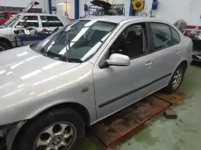 Scrapping Vehicle seat toledo (1m2) 1.8 20v of the year 2000 powered agn