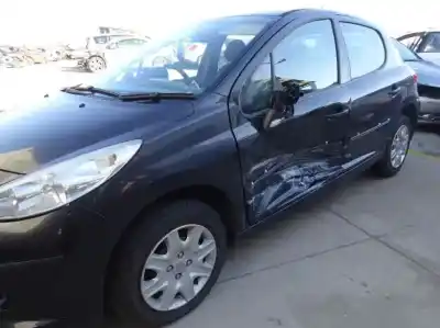 Veículo de Sucata peugeot 207 confort do ano 2009 alimentado 8hz
