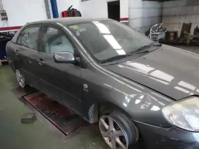 Sloopvoertuig toyota corolla (_e12_) 1.6 vvt-i (zze121_) van het jaar 2002 aangedreven 3zz-fe