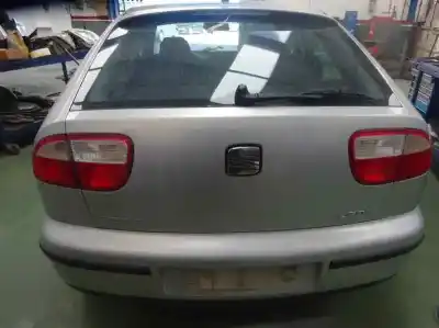 Veículo de Sucata seat leon (1m1) 1.6 16v do ano 2002 alimentado azd