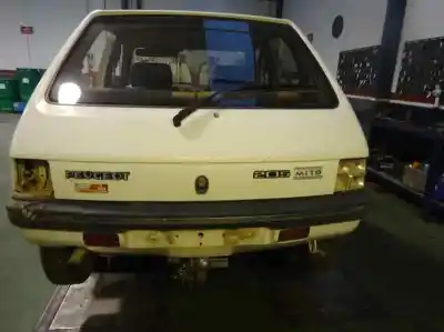 Veículo de Sucata peugeot 205 berlina p1r do ano 1995 alimentado a9a