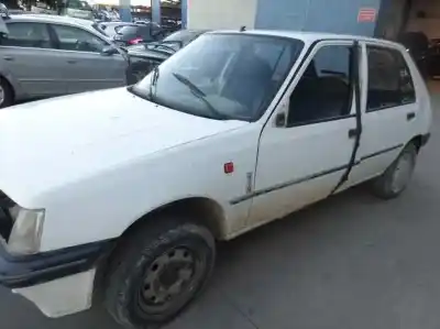Veículo de Sucata peugeot 205 berlina 1.8 diesel do ano 1996 alimentado a9a