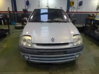 Veículo de Sucata renault clio ii fase i (b/cbo) 1.9 d alize do ano 2001 alimentado f8q p6