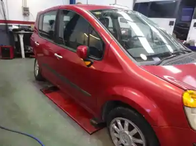 Veículo de Sucata renault modus 1.5 dci diesel do ano 2004 alimentado k9kj750