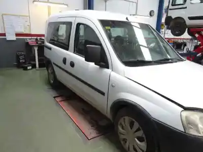 Veicolo di demolizione opel combo 1.3 16v cdti dell'anno 2009 alimentato z13dtj