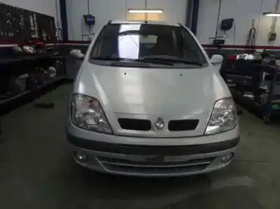 Scrapping Vehicle renault scenic (ja..) 1.9 dci authentique of the year 2001 powered f9q k7
