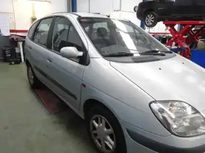Scrapping Vehicle renault scenic (ja..) 1.9 dci authentique of the year 2001 powered f9q k7