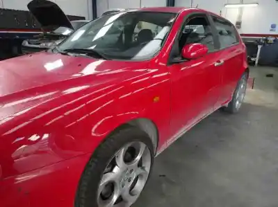 Veicolo di demolizione alfa romeo 147 (190) 1.9 jtd distinctive dell'anno 2002 alimentato 937a2000