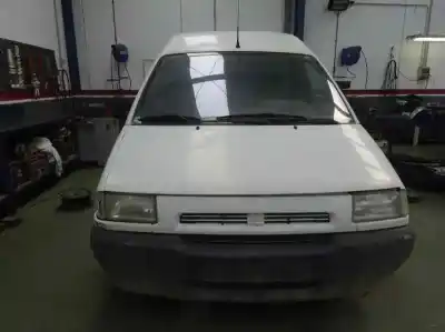 Scrapping Vehicle CITROEN JUMPY 2.0 HDi CAT (RHX / DW10BTED) of the year 2003 powered RHX