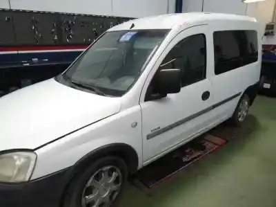 Veículo de Sucata opel combo 1.7 16v dti cat (y 17 dt / lr6) do ano 2003 alimentado y17dt