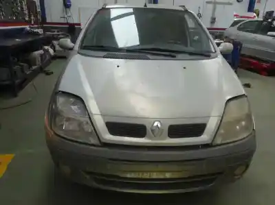 Scrapping Vehicle renault scenic (ja..) 1.9 d rt of the year 2002 powered f9q a7