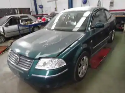 Veículo de Sucata volkswagen passat berlina (3b3) 1.9 tdi do ano 2000 alimentado avf