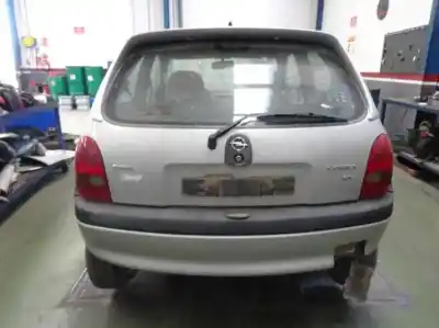 Sloopvoertuig opel corsa b 1.2 16v cat (x 12 xe / lw4) van het jaar 1999 aangedreven x12xe